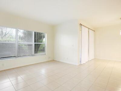 6420 Park Lake Circle, Boynton Beach, FL 33437