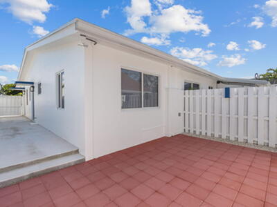 1541 NE 15th Avenue, Fort Lauderdale, FL 33304