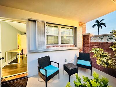 2424 NE 9th Street, Fort Lauderdale, FL 33304