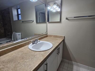 2000 N Congress Avenue, West Palm Beach, FL 33401