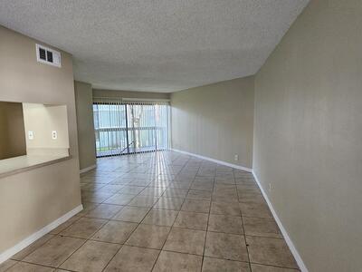 2000 N Congress Avenue, West Palm Beach, FL 33401