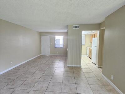 2000 N Congress Avenue, West Palm Beach, FL 33401