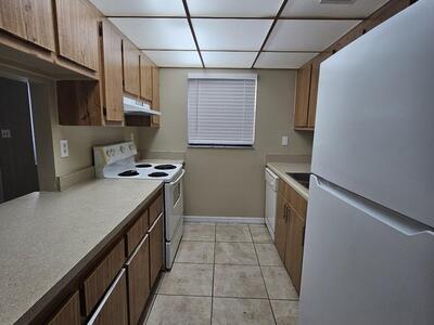 2000 N Congress Avenue, West Palm Beach, FL 33401