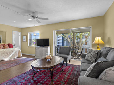 5401 NW 2nd Avenue, Boca Raton, FL 33487