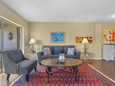 5401 NW 2nd Avenue, Boca Raton, FL 33487