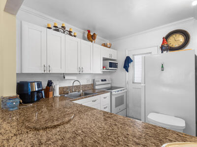 5401 NW 2nd Avenue, Boca Raton, FL 33487