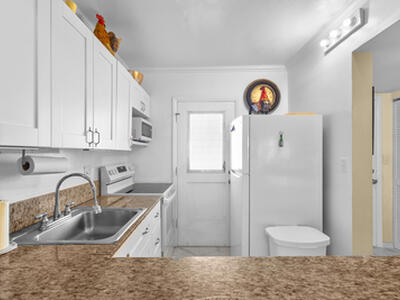 5401 NW 2nd Avenue, Boca Raton, FL 33487