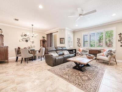 2122 Sabal Tree Court