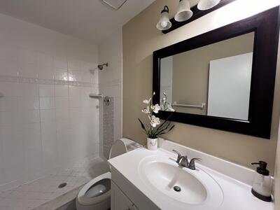 5202 Bayside Drive, Greenacres, FL 33463