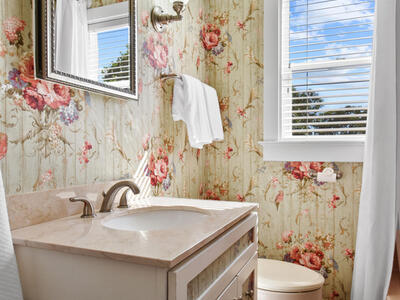 194 Almeria Road, West Palm Beach, FL 33405