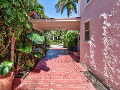 194 Almeria Road, West Palm Beach, FL 33405