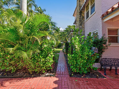 194 Almeria Road, West Palm Beach, FL 33405