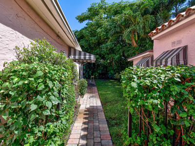 194 Almeria Road, West Palm Beach, FL 33405