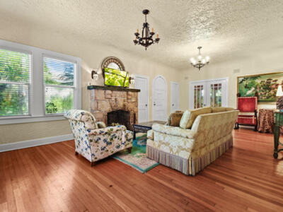 194 Almeria Road, West Palm Beach, FL 33405