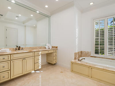 233 El Pueblo Way, Palm Beach, FL 33480