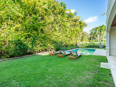 233 El Pueblo Way, Palm Beach, FL 33480