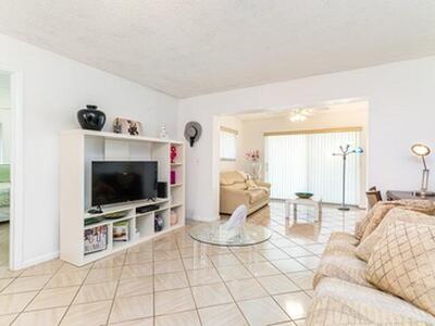 6861 Moonlit Drive, Delray Beach, FL 33446