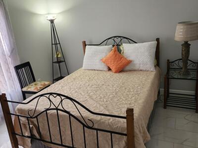 562 SE Majestic Terrace, Port Saint Lucie, FL 34983