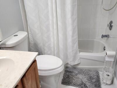 562 SE Majestic Terrace, Port Saint Lucie, FL 34983