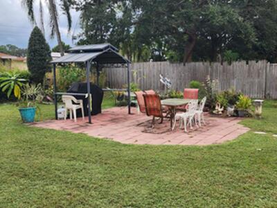562 SE Majestic Terrace, Port Saint Lucie, FL 34983
