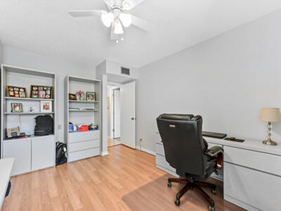 6768 10th Avenue N, Lake Worth, FL 33467