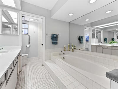 6768 10th Avenue N, Lake Worth, FL 33467