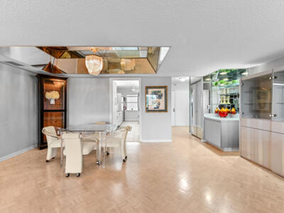 6768 10th Avenue N, Lake Worth, FL 33467