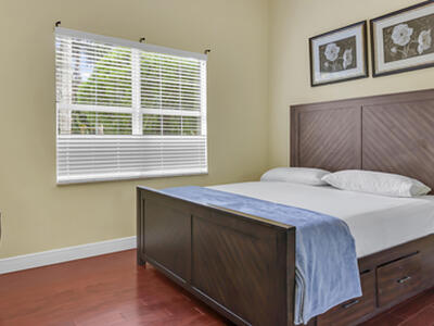 12121 70th Place N, West Palm Beach, FL 33412