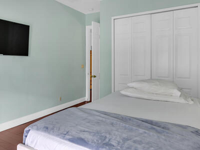 12121 70th Place N, West Palm Beach, FL 33412