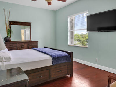 12121 70th Place N, West Palm Beach, FL 33412