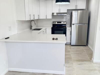 266 Burgundy Avenue, Delray Beach, FL 33484