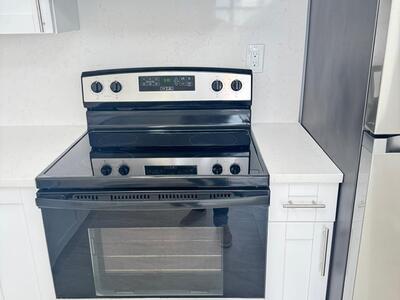 266 Burgundy Avenue, Delray Beach, FL 33484