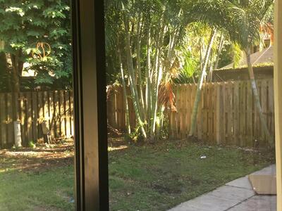 1094 Raintree Court, Palm Beach Gardens, FL 33410