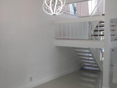 1094 Raintree Court, Palm Beach Gardens, FL 33410