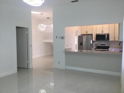 1094 Raintree Court, Palm Beach Gardens, FL 33410