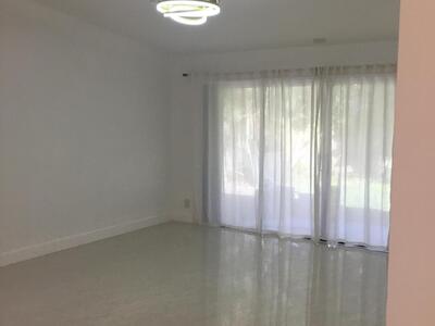 1094 Raintree Court, Palm Beach Gardens, FL 33410