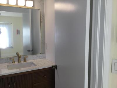 1094 Raintree Court, Palm Beach Gardens, FL 33410