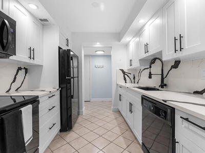 950 Ponce De Leon Road, Boca Raton, FL 33432