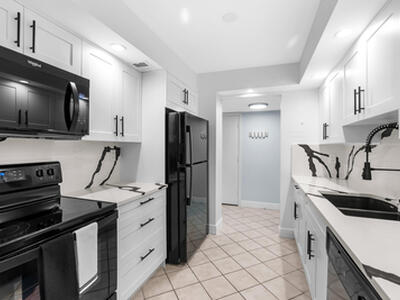 950 Ponce De Leon Road, Boca Raton, FL 33432