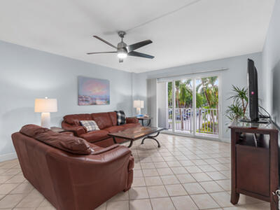 950 Ponce De Leon Road, Boca Raton, FL 33432