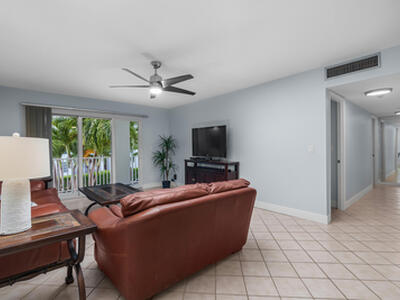 950 Ponce De Leon Road, Boca Raton, FL 33432