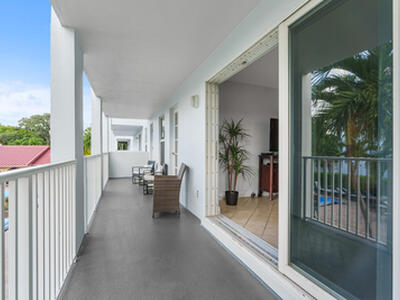 950 Ponce De Leon Road, Boca Raton, FL 33432