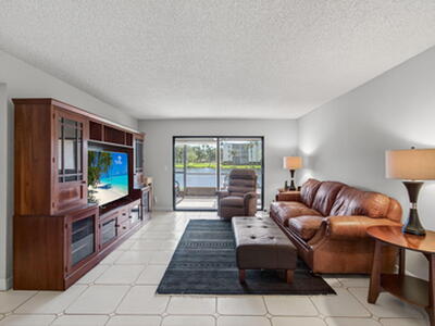 7340 Amberly Lane, Delray Beach, FL 33446