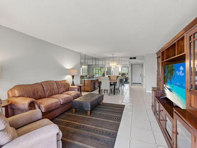 7340 Amberly Lane, Delray Beach, FL 33446