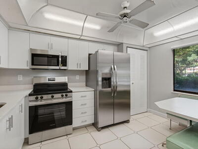 7340 Amberly Lane, Delray Beach, FL 33446