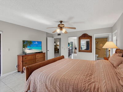 7340 Amberly Lane, Delray Beach, FL 33446