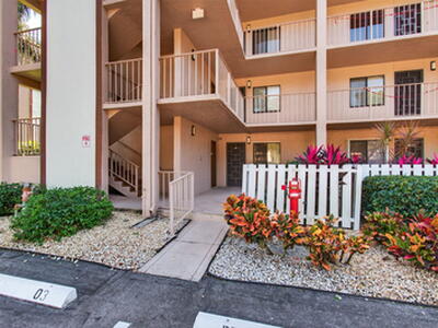 7340 Amberly Lane, Delray Beach, FL 33446