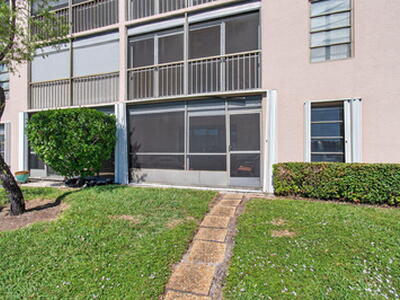 7340 Amberly Lane, Delray Beach, FL 33446