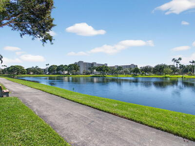 7340 Amberly Lane, Delray Beach, FL 33446