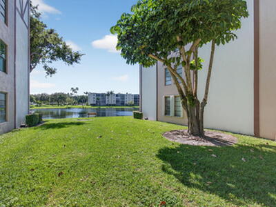 7340 Amberly Lane, Delray Beach, FL 33446